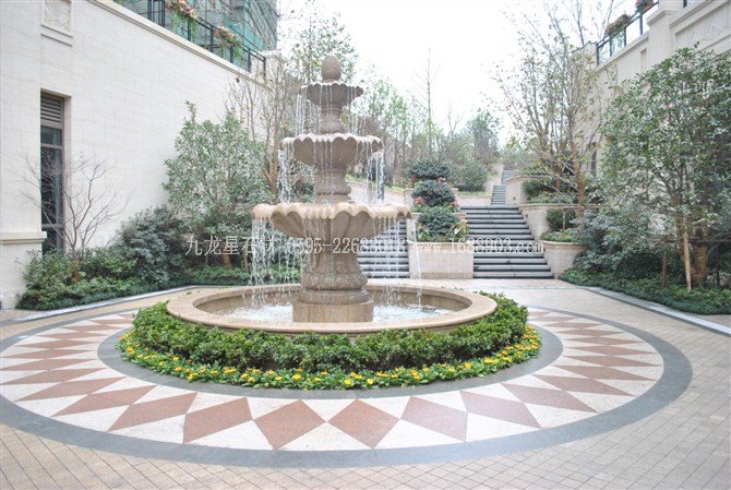 廣場(chǎng)石雕噴泉